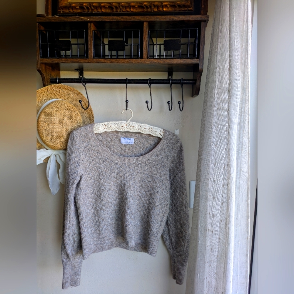 Old Navy Wool Blend Cropped Sweater